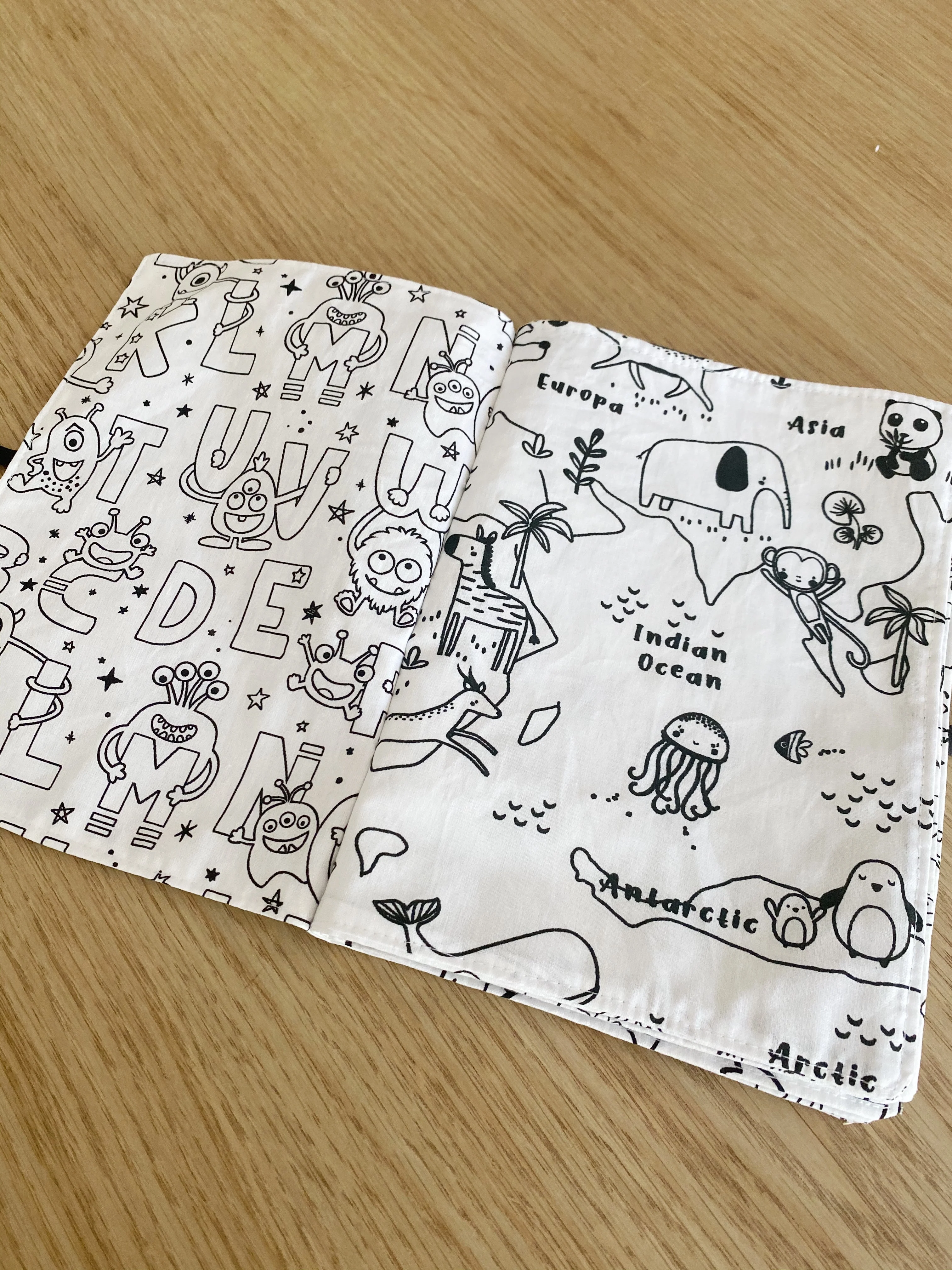 Livre de coloriage lavable (et ses feutres) - Image 4