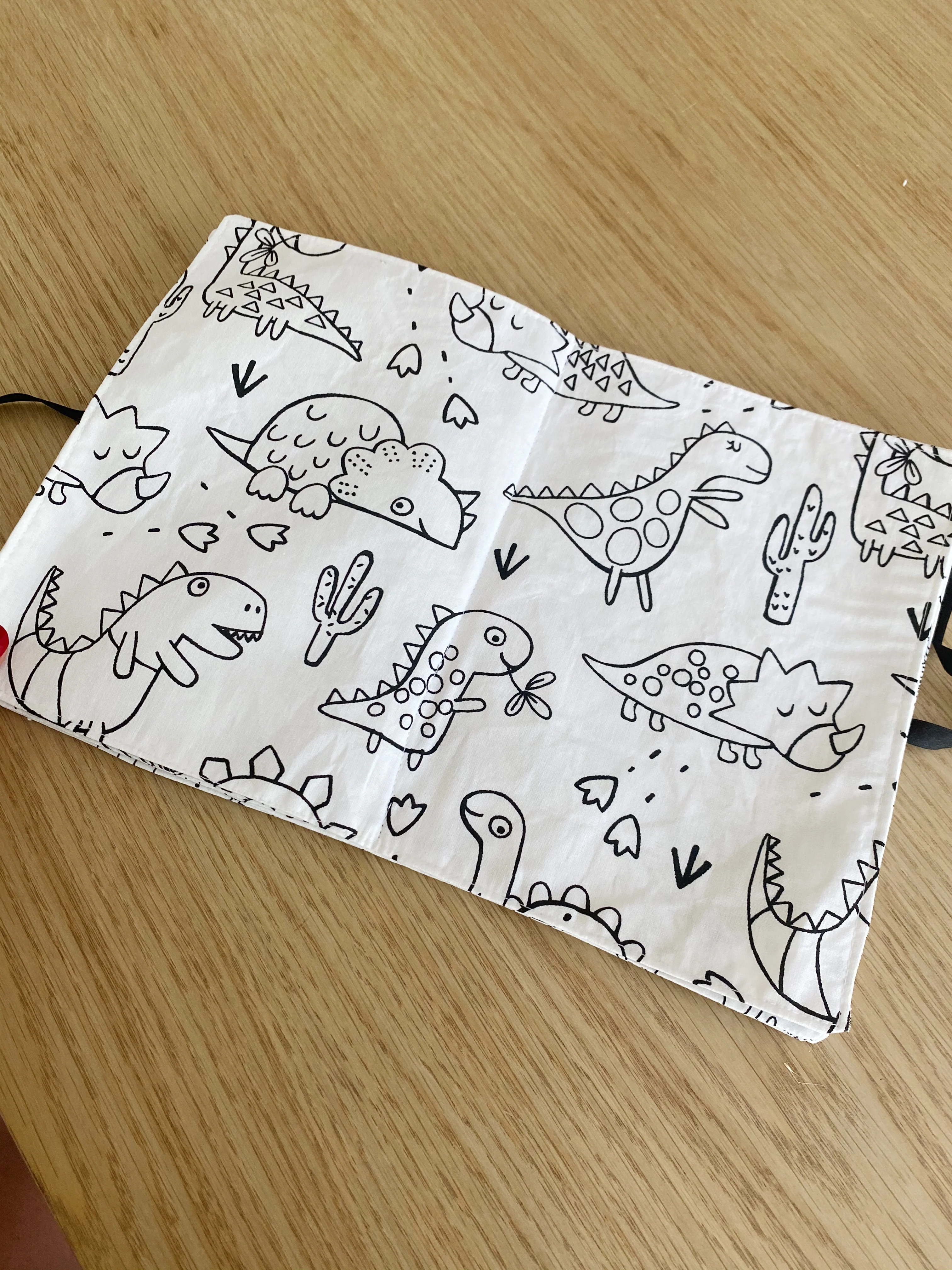 Livre de coloriage lavable (et ses feutres) - Image 7