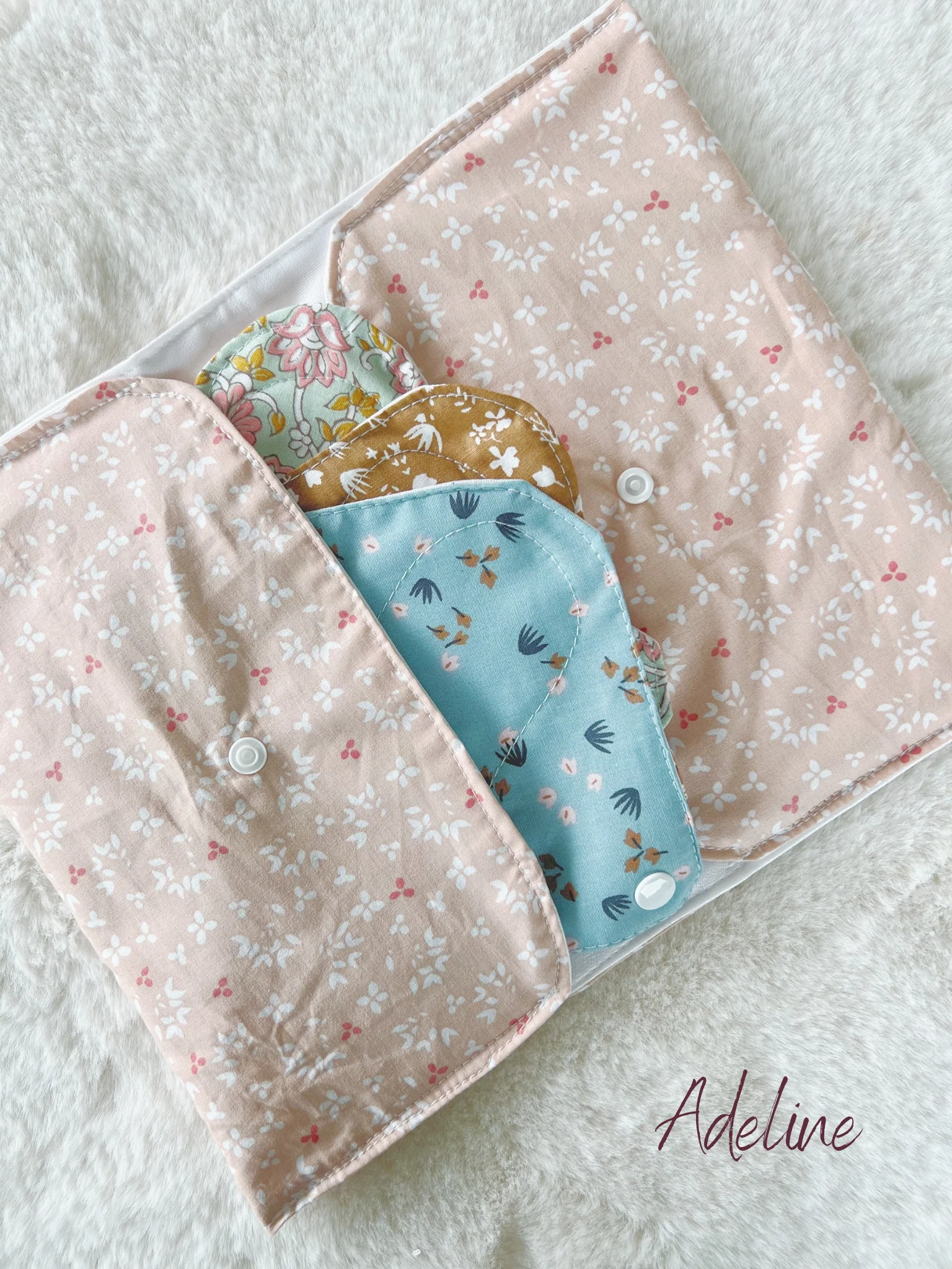 Pochette à culottes menstruelles/serviettes hygiéniques lavables - Image 12