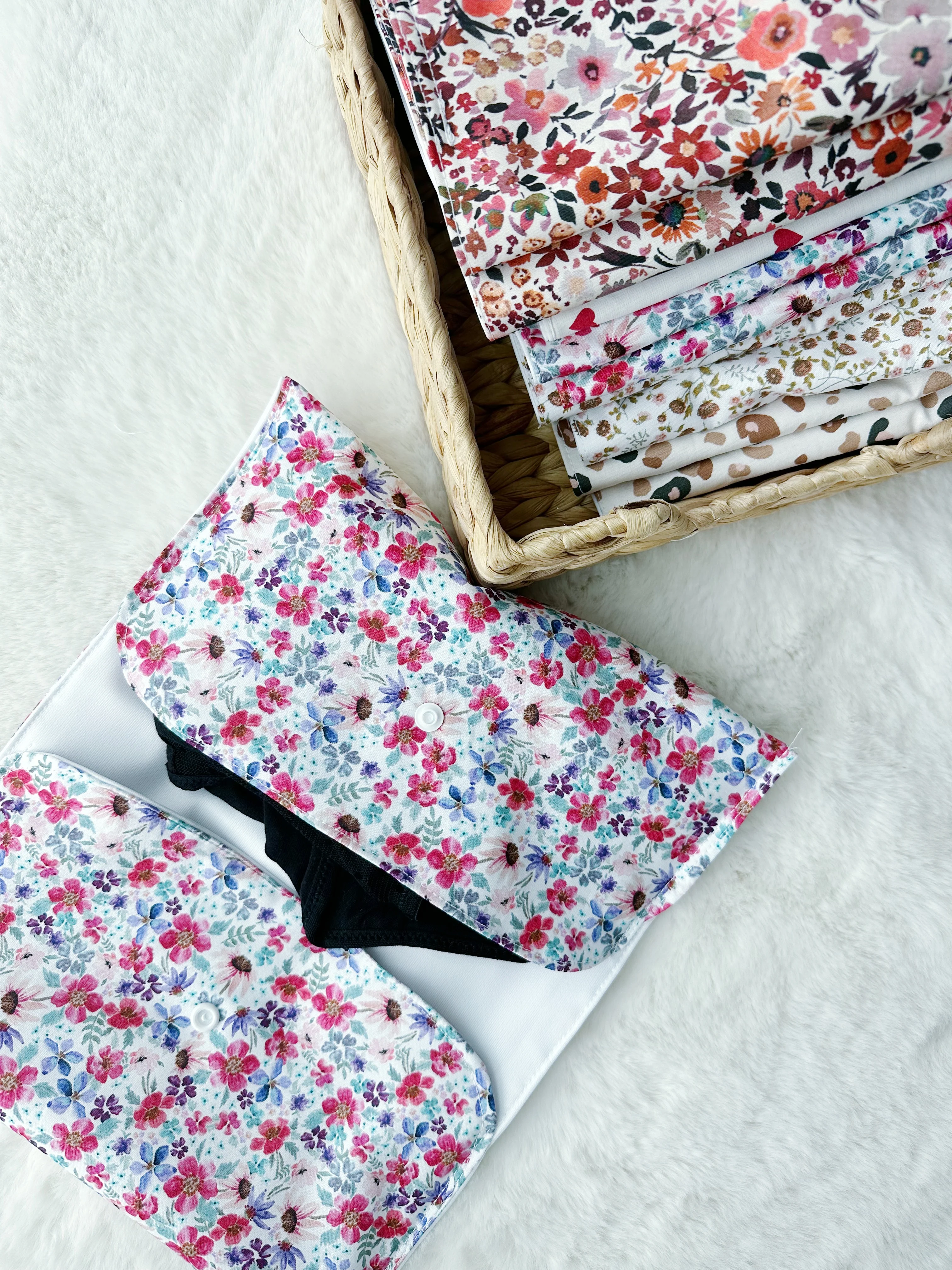 Pochette à culottes menstruelles/serviettes hygiéniques lavables - Image 4