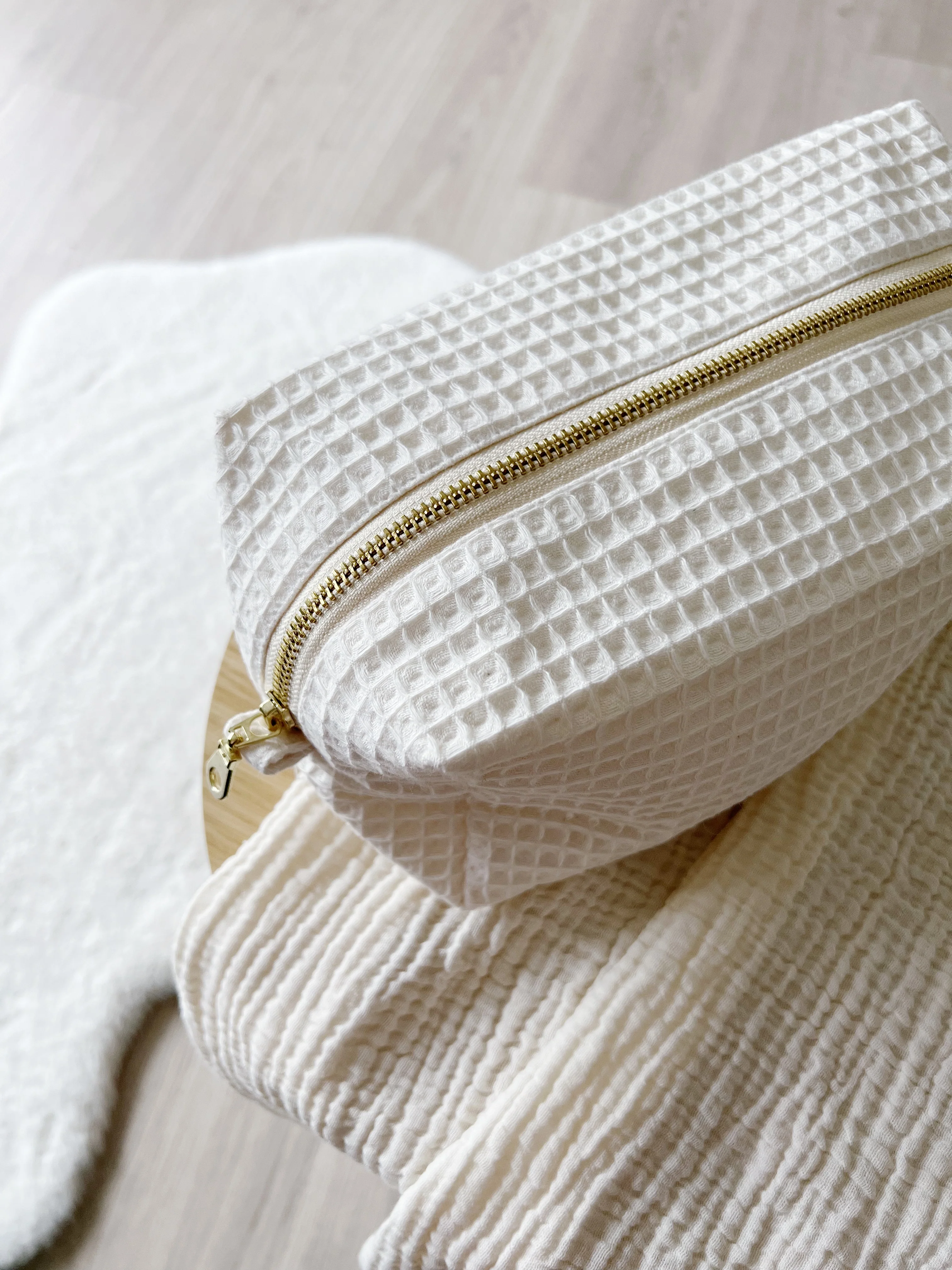 Trousse de toilette nid d'abeille (intérieur imperméable) - Image 5